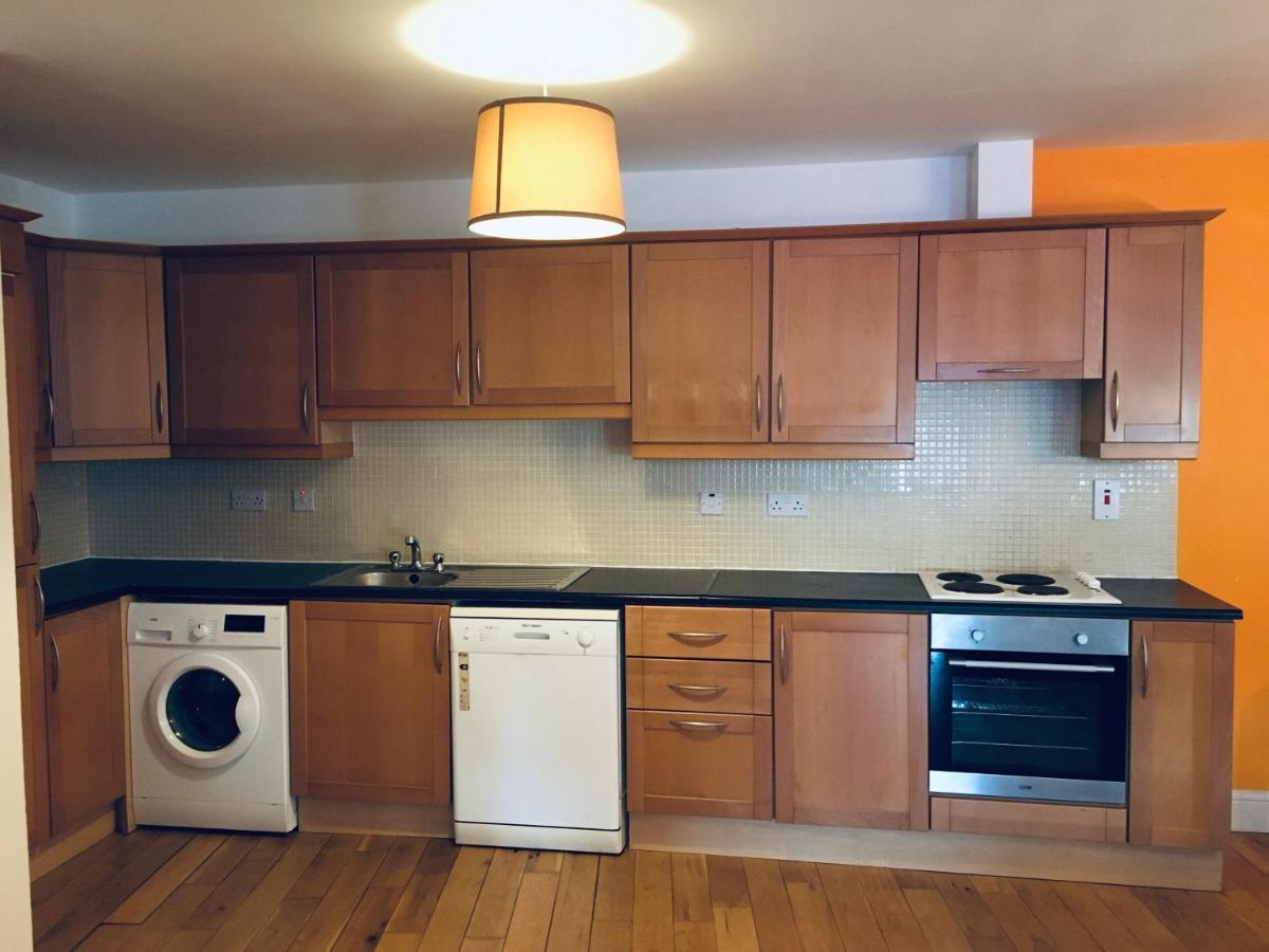 Apartment 8, Clifden Bay Apartments Екстериор снимка